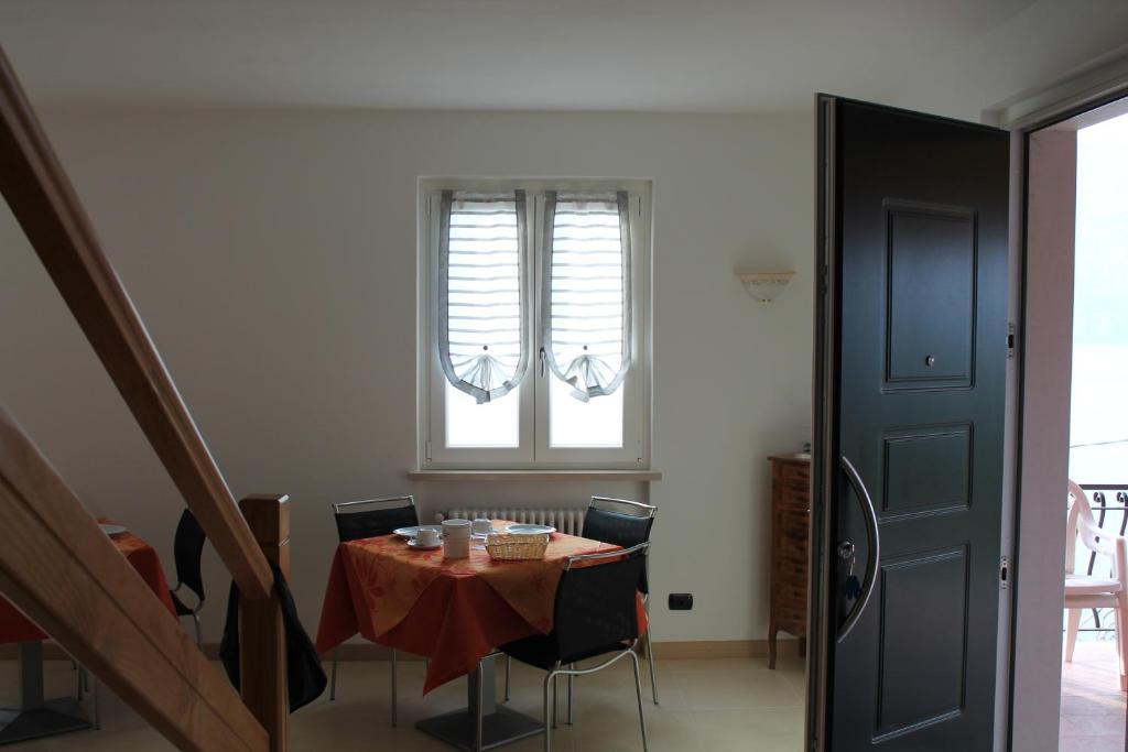 B&B Lil Brenzone sul Garda Luaran gambar