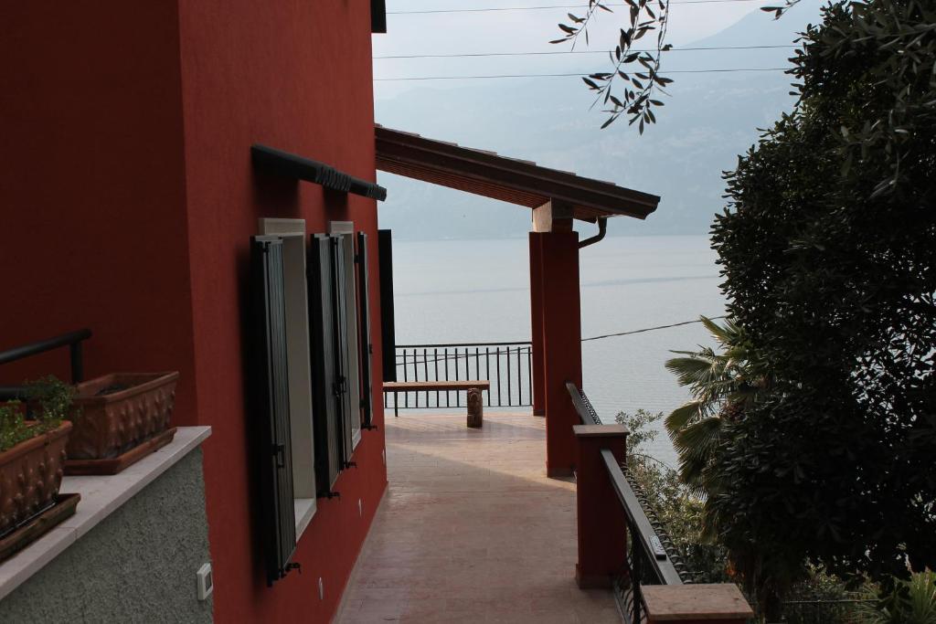 B&B Lil Brenzone sul Garda Luaran gambar