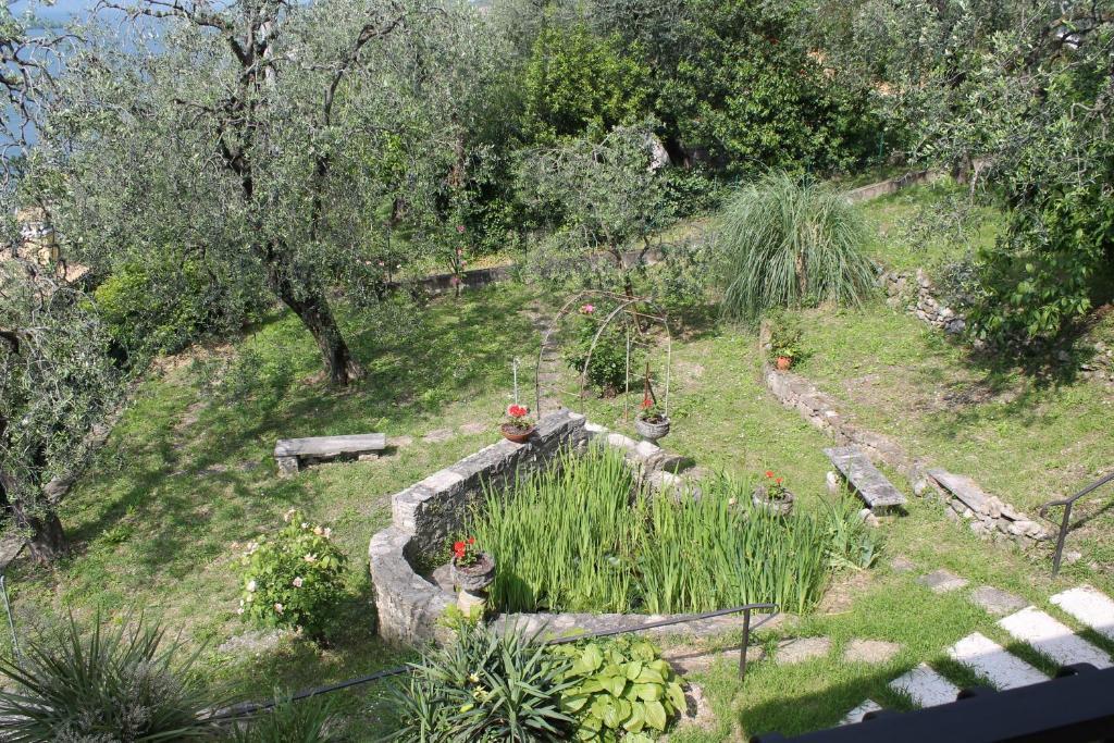 B&B Lil Brenzone sul Garda Luaran gambar